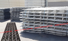 Ladder mesh auto welding machine.